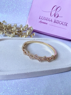Bracelete Inspiração Trevo na internet