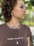 CONJUNTO DE COLAR E BRINCOS COM DESIGN MODERNO E EXCLUSIVO