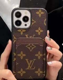 FUNDA IPHONE 15 PRO LV CARD HOLDER
