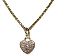 COLLAR DE ACERO DORADO CON CANDADO DE CORAZON MICROENGARZADO 50 CM