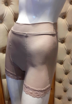 TRUSA CON FAJA SIN PIERNAS (PR04710) en internet
