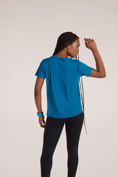 REMERA BASICA DE LYCRA (LU77052) - comprar online