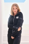 CAMPERA MICROPOLAR CON BOLSILLOS CARGO Y DETALLES EN PUÑO (BI40190)