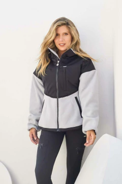 CAMPERA SACO POLAR CON CINTURA ENTALLADA Y MULTIPLE BOLSILLOS (BI45017) - comprar online