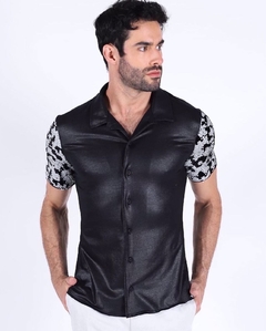 Camisa Encerada Detalhe Petê