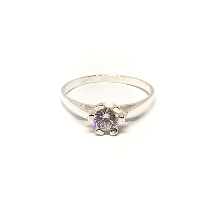 Anillo con cubic engarzado