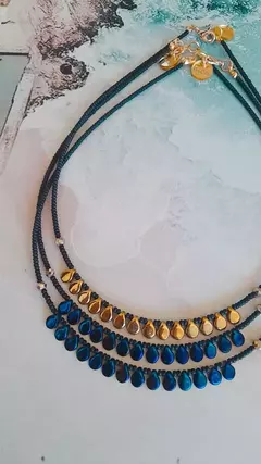 Collar tropical azul/dorado