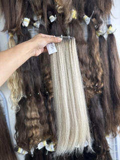 MEGA HAIR FITA ADESIVA COR 9 FRIA 46cm 105gramas