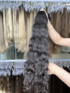 CABELO HUMANO CASTANHO CACHEADO 62CM 87 Gramas - ETIQUETA PRATA - comprar online