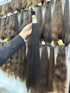 CABELO HUMANO CASTANHO NATURAL 66 CM 104 GRAMAS - comprar online