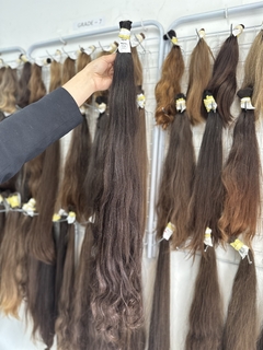 CABELO HUMANO CASTANHO NATURAL 85 CM 155 GRAMAS - ETIQUETA PRATA - comprar online