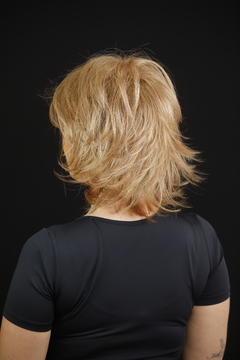 PERUCA CABELO SINTÉTICO REVLON - HELLENA na internet