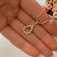 Colar gota cravejada