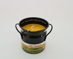 Vela en lata con citronella
