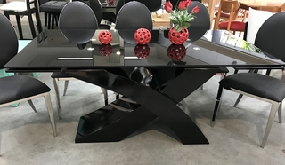 Mesa de Vidrio Extensible modelo “X”