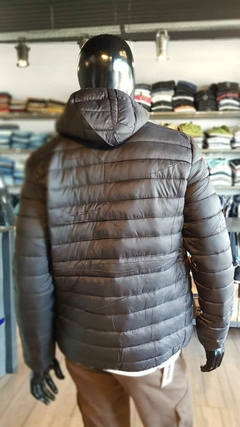 CAMPERA UNICLO INFLABLE (NEGRA) - comprar online