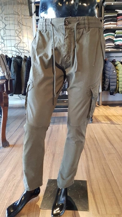 PANTALON CARGO LOTUS (VERDE MILITAR)