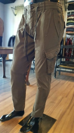 PANTALON CARGO LOTUS (VERDE MILITAR) en internet