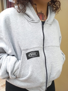 Crop hoodie gris #VidaDeCanalla en internet