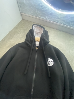 Campera unisex #UpRad en internet