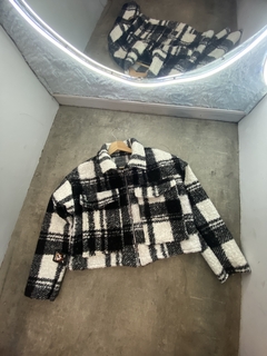 Campera escosesa black & white