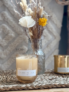 Vela Vaso Lirio (Caramel) - TE CIELO