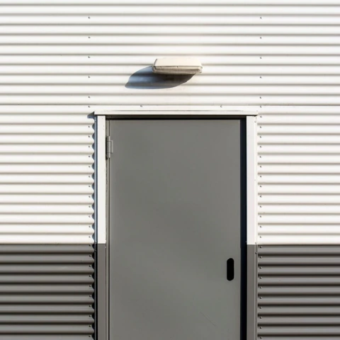 Pza Instalación Puerta Lámina de Acero