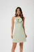 Vestido curto com detalhe flor