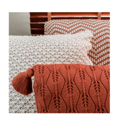 Conjunto de Almofada + Manta de Tricô Luana Ramalho. Almofadas de Tricô para decorar a sala. Compre ONline