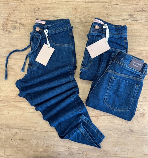 Calça Jeans Mom Sal e Pimenta