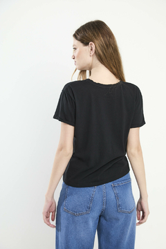 REMERA SHINE BRIGHT - FARINA