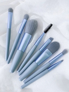 Set de brochas Beauty de viaje x 8 con estuche