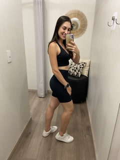 Short flexi preto Obbia na internet