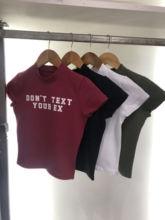 BABY TEE TEXT en internet