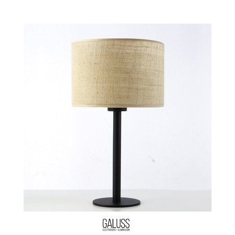 Lampara de mesa de hierro