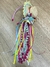 Tiara com chapéu e tassel de fitas na internet