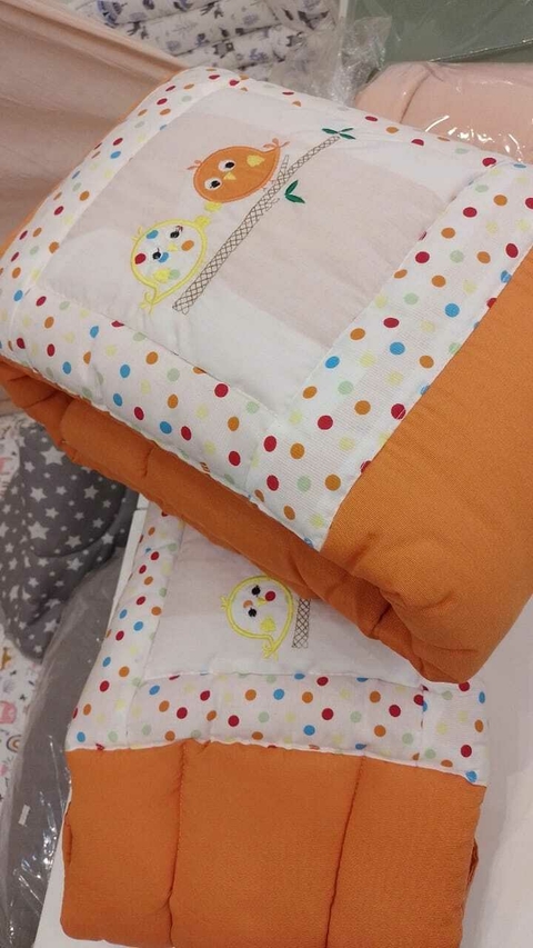 Acolchado Con Chichonera Cuna