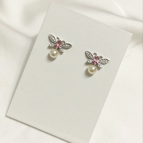 BRINCO ABELHA ROSA PÉROLA BANHADO A RÓDIO