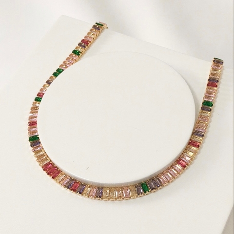 CHOKER BAGUETES 3x6MM RAINBOW BANHADA A OURO