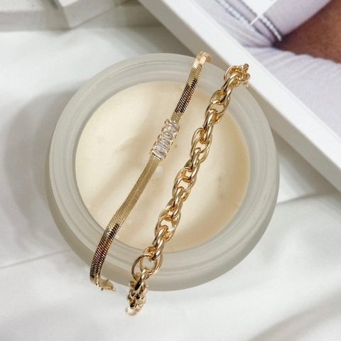 PULSEIRA FITA 3MM CINCO BAGUETES BANHADA A OURO