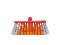 Escobillón multiuso de limpieza con cerdas en tonos naranja y gris, con mango rojo.