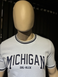 Remera Michigan en internet
