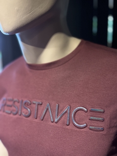 Remera Resistance - INSTINTO
