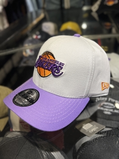 Gorra Lakers en internet