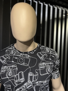 Remera Camera - INSTINTO