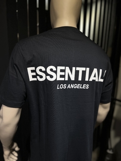 Imagen de Remera Essentials