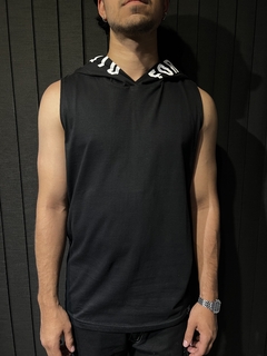 Musculosa Rocky - INSTINTO