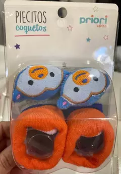 Priori - Medias con aplique sonajero de 6 a 12 meses - Alykids Jugueteria