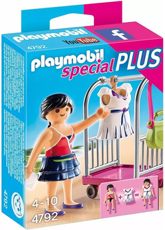 PLAYMOBIL - 4792 MODELO CON PERCHERO