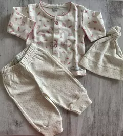Tierra de cuentos - Ajuar Plumita rosa - comprar online